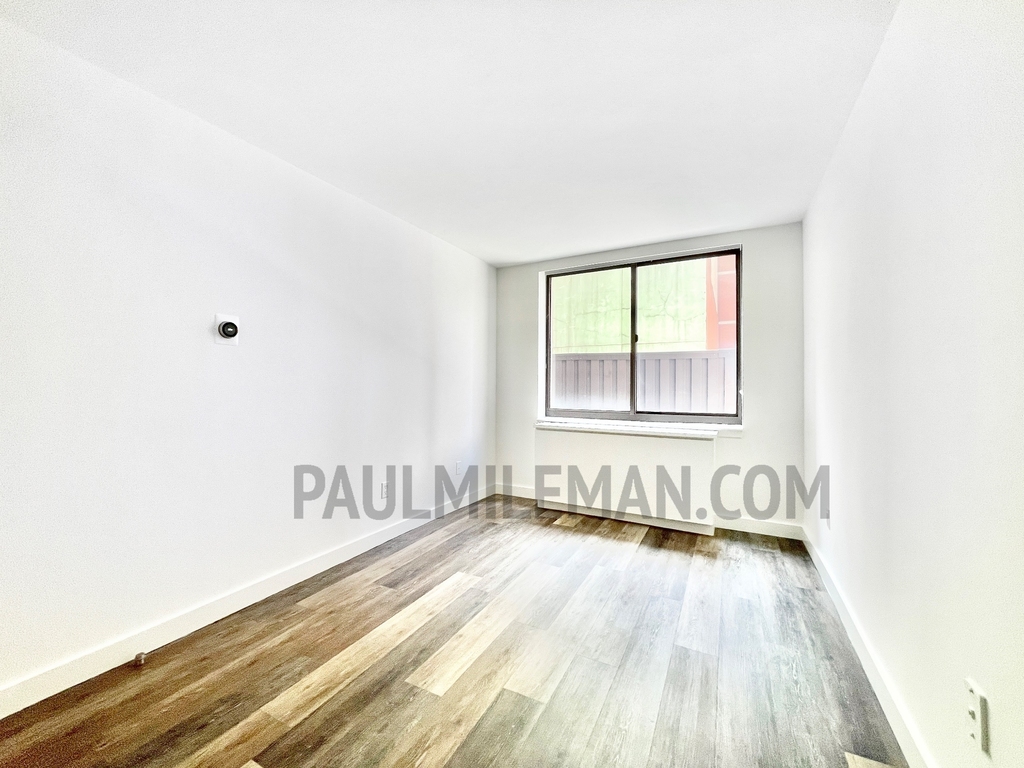 West 43rd Street - Photo 3