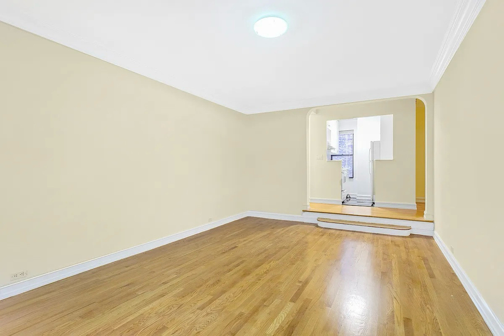 235 East 46th Street - Photo 1
