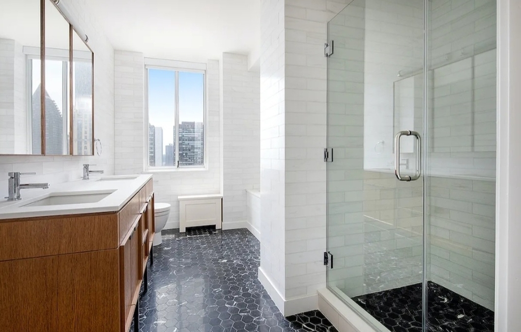 54th St and 1st Ave - Photo 7