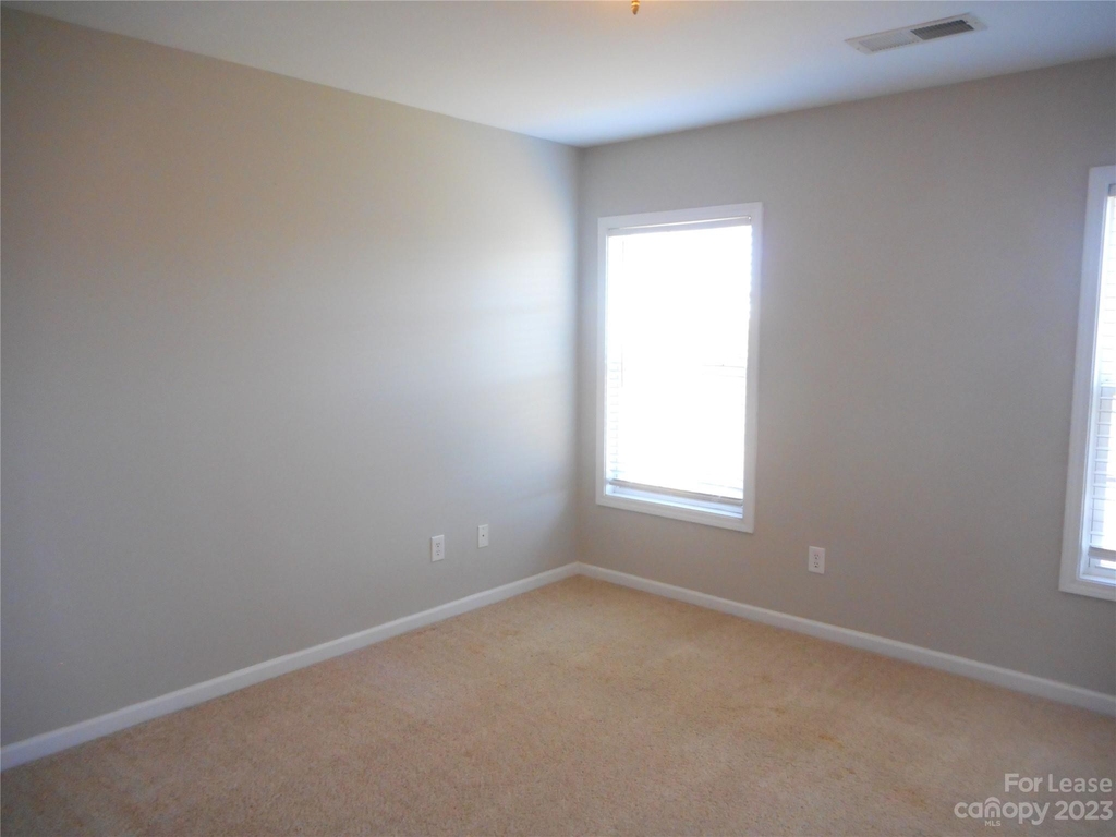 6226 Hermsley Road - Photo 29