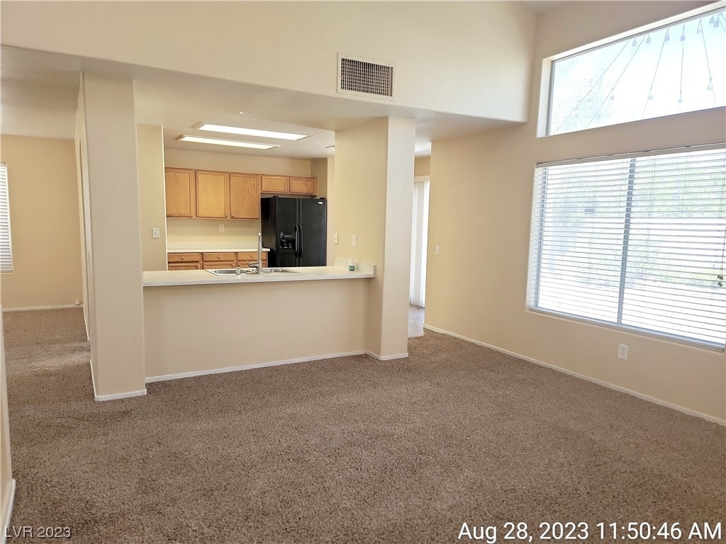 7712 Sublimity Avenue - Photo 6