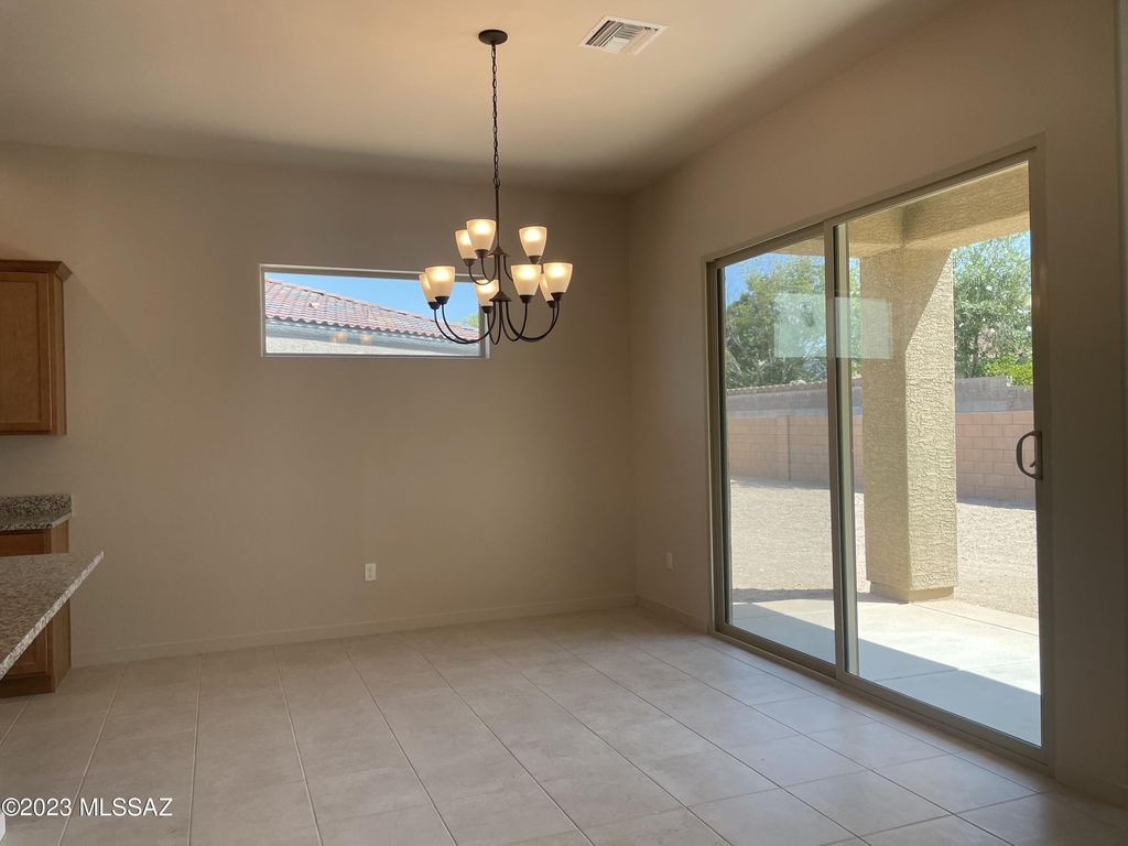 2668 W Jaynes Ranch Place - Photo 7