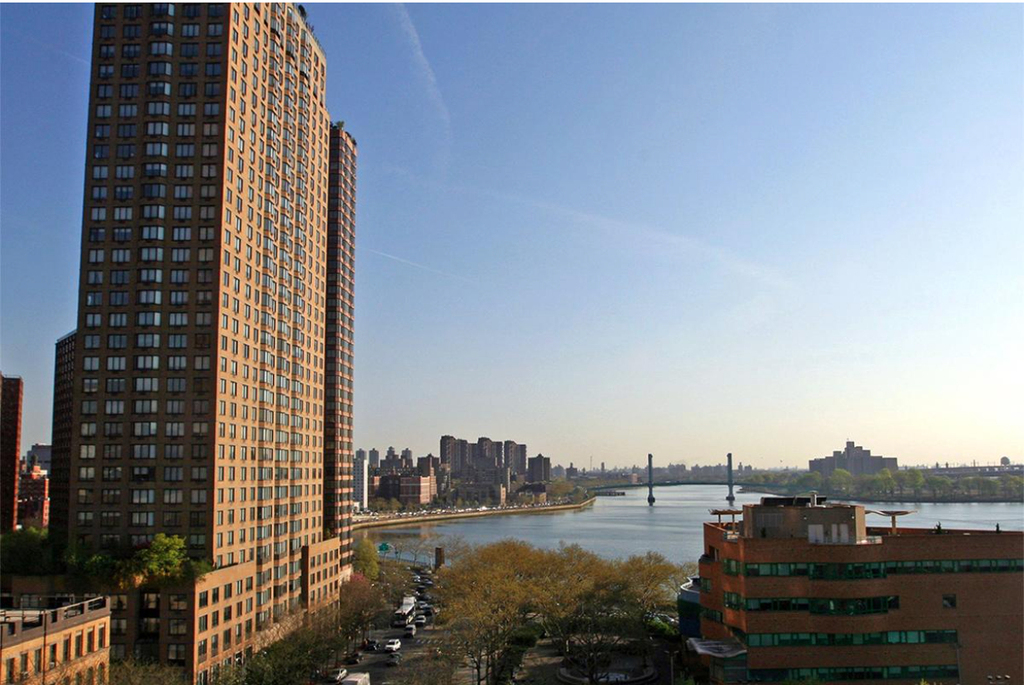 92nd Street and York Avenue - Photo 7