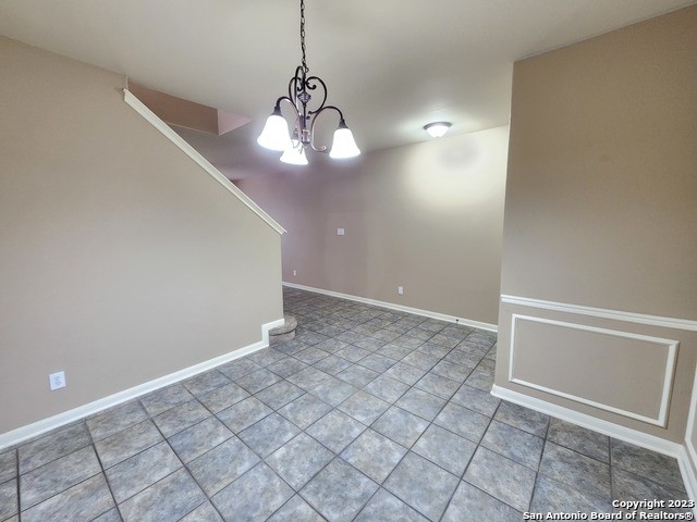 3915 Elmcroft - Photo 4