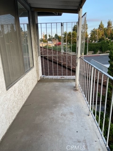 913 Clay Court - Photo 1