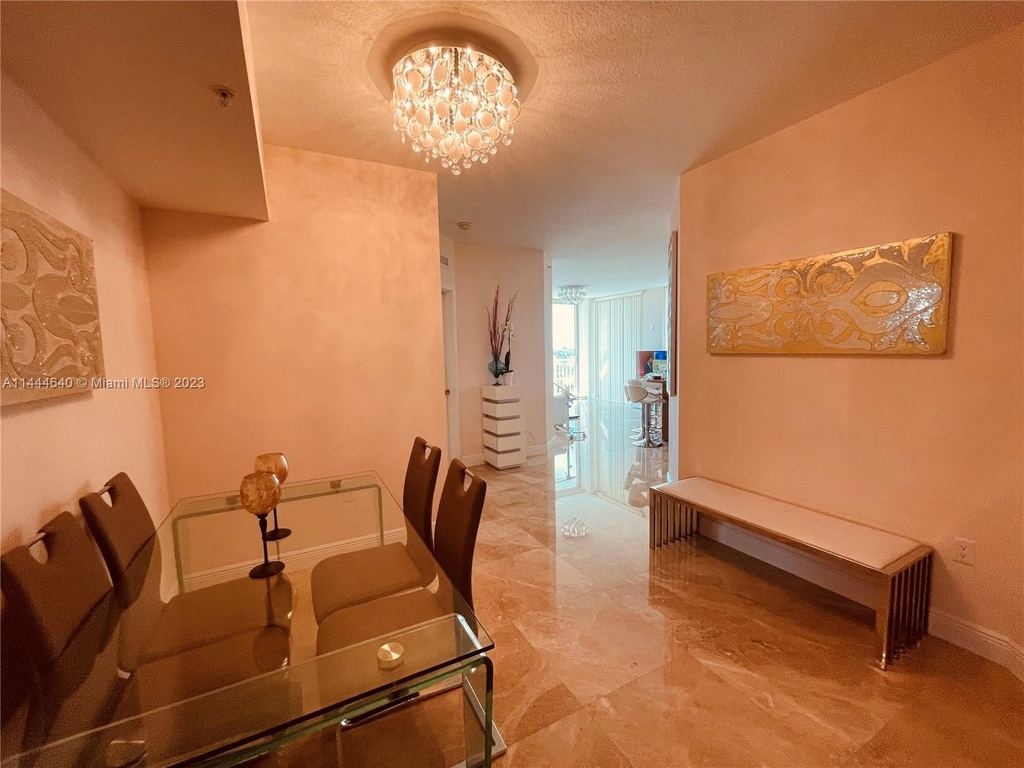 1755 E Hallandale Beach Blvd - Photo 18