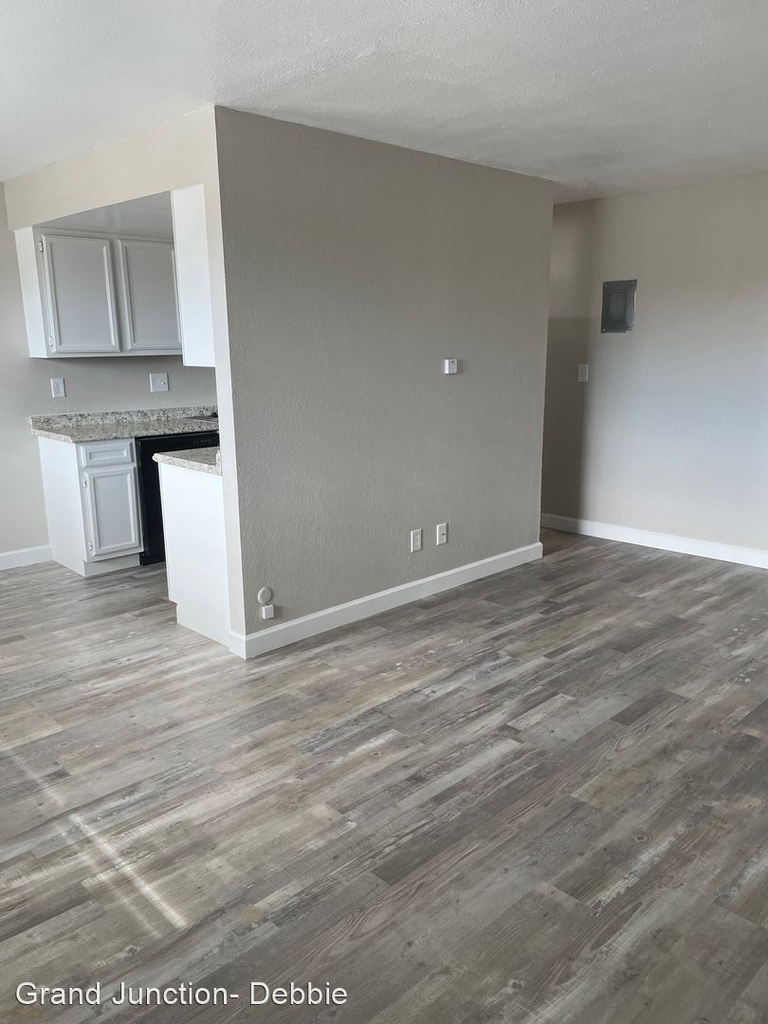 1030 Teller Ave - Photo 0