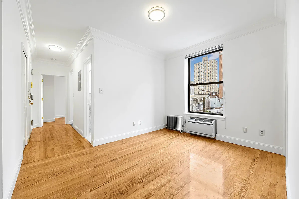 310 east 19th street 10003 - Photo 4