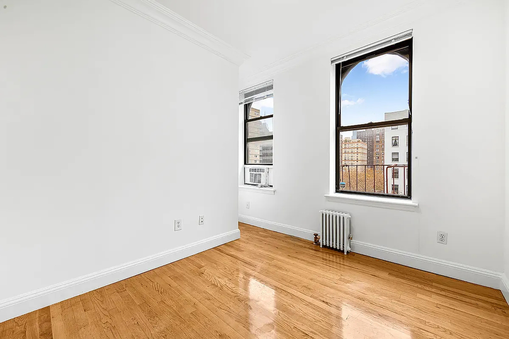 310 east 19th street 10003 - Photo 2