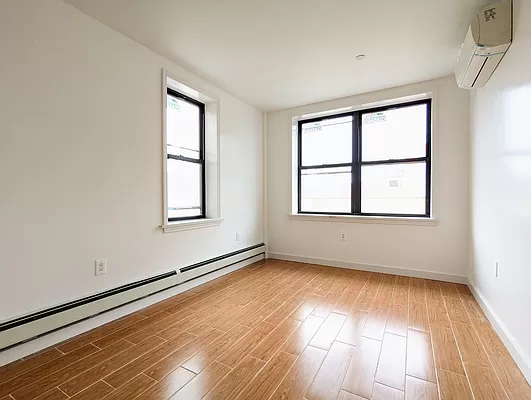 4023 10th Avenue - Photo 4