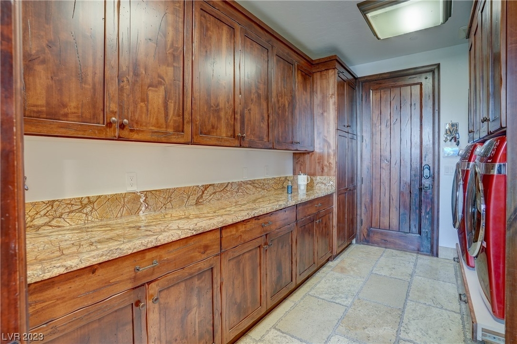 1608 Liege Drive - Photo 17