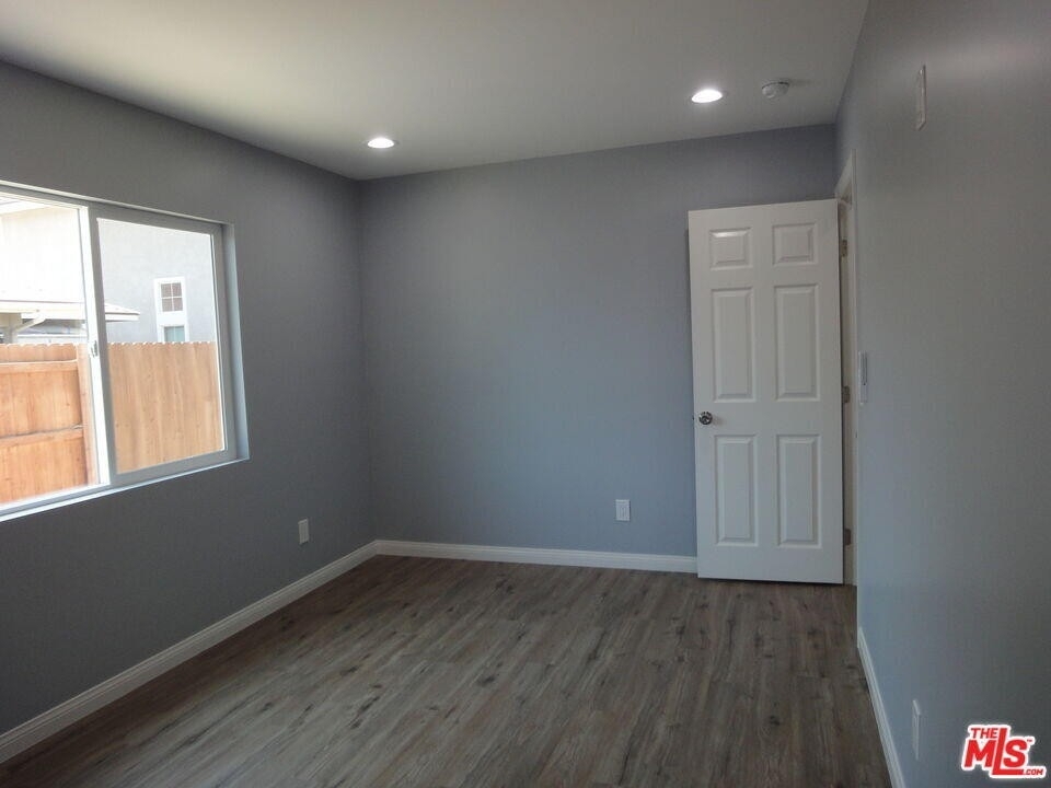 1151 Royal Avenue - Photo 9