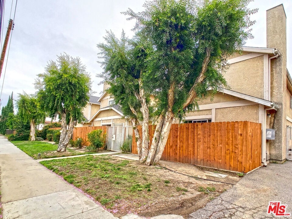 17200 Roscoe Blvd - Photo 25