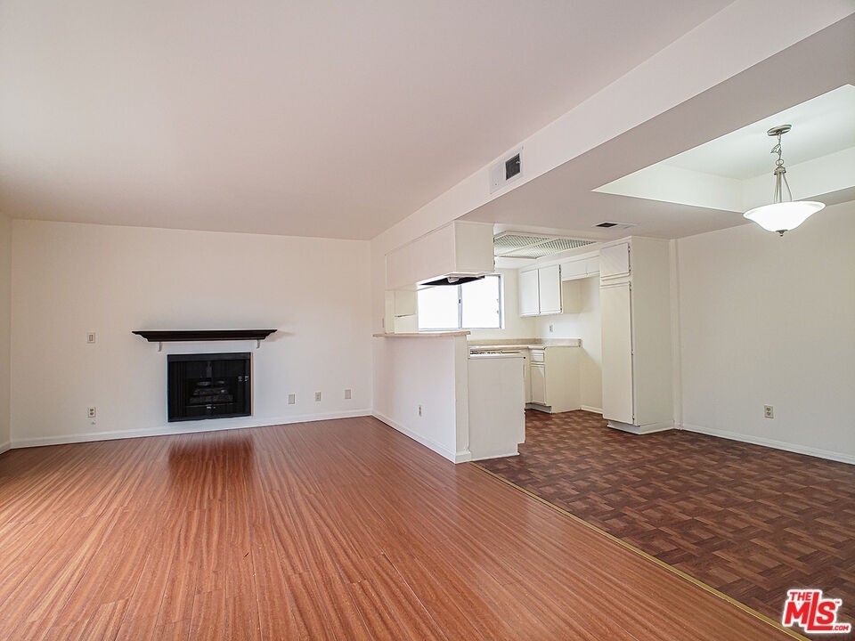 17200 Roscoe Blvd - Photo 5