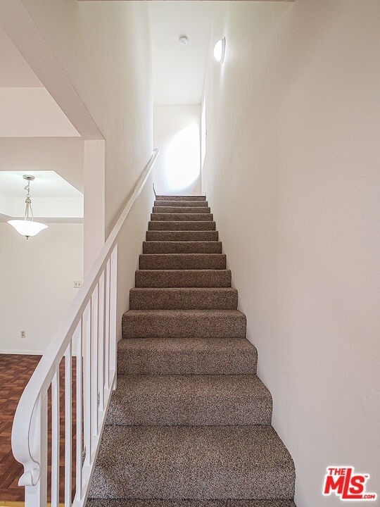 17200 Roscoe Blvd - Photo 8