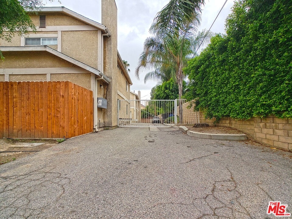 17200 Roscoe Blvd - Photo 24