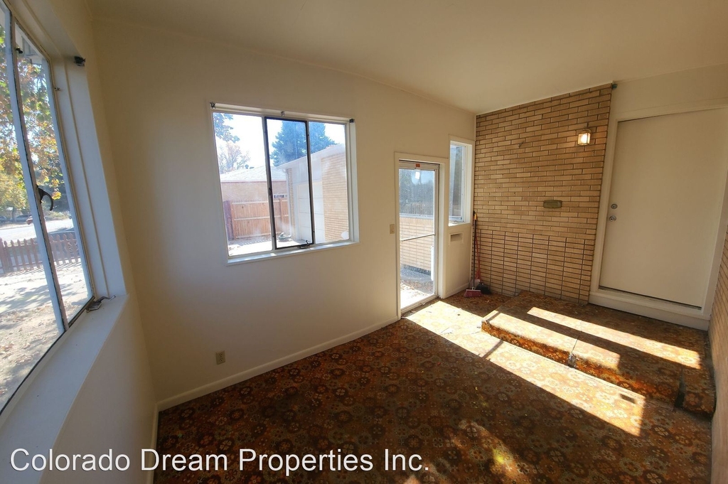 2613 12th Ave - Photo 8