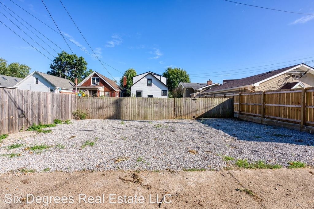 2103 Wrocklage Ave - Photo 40