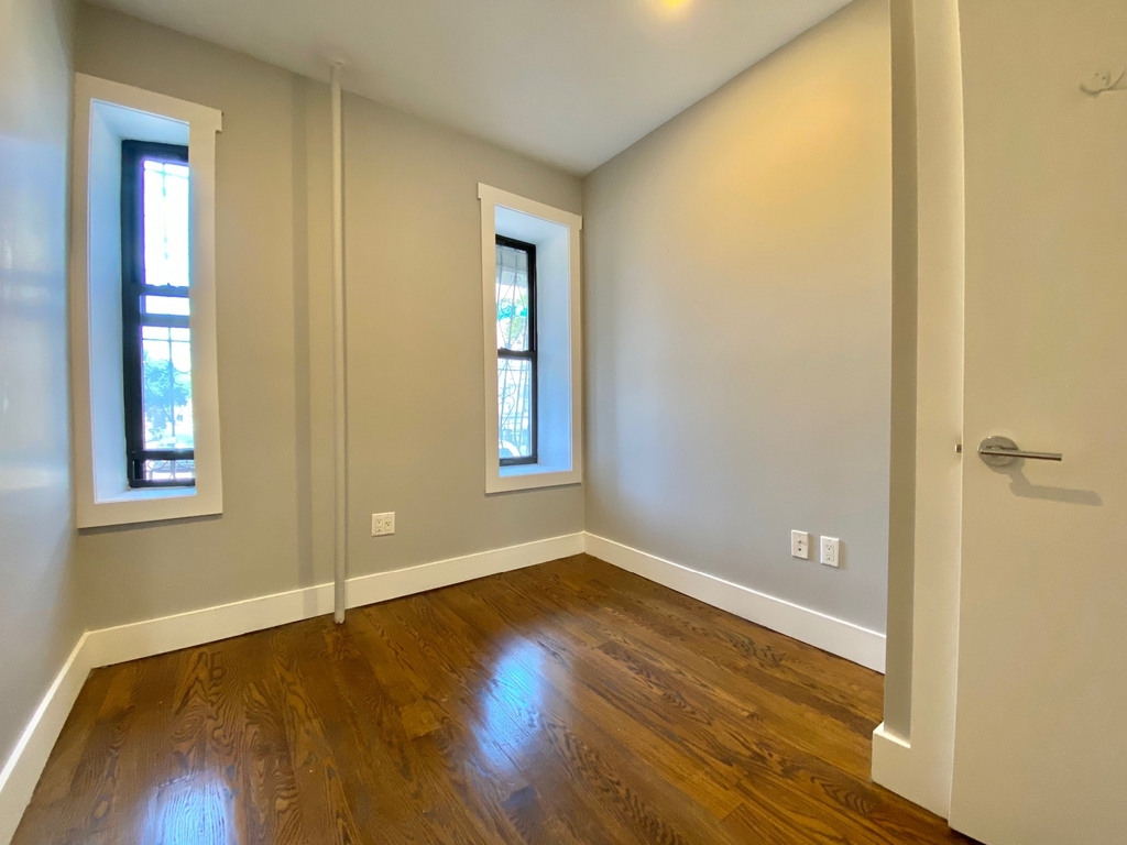 600 Lincoln Place - Photo 2