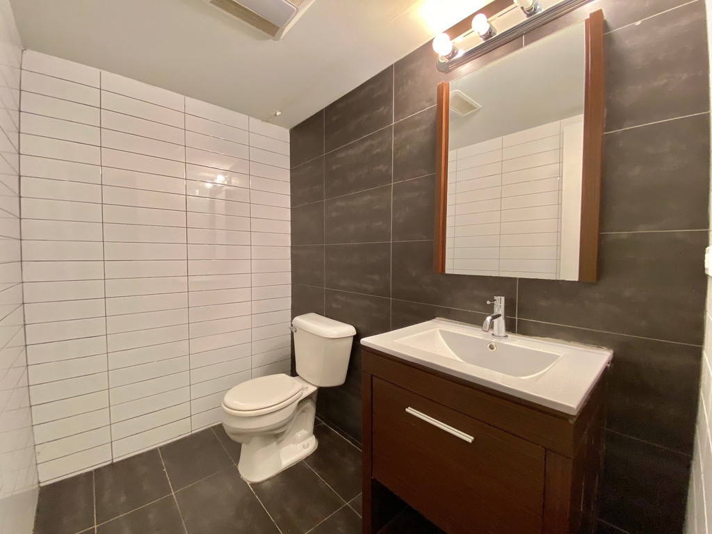 600 Lincoln Place - Photo 4
