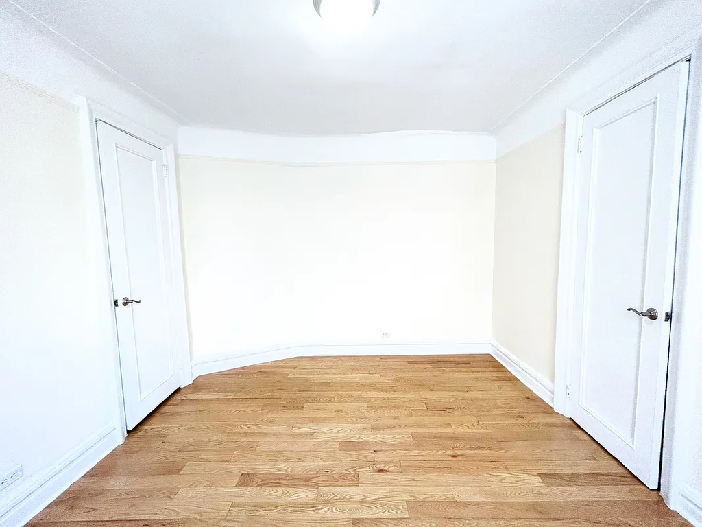 620 West 171st Street - Photo 4