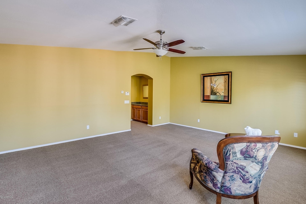 2892 E Beechnut Place - Photo 44