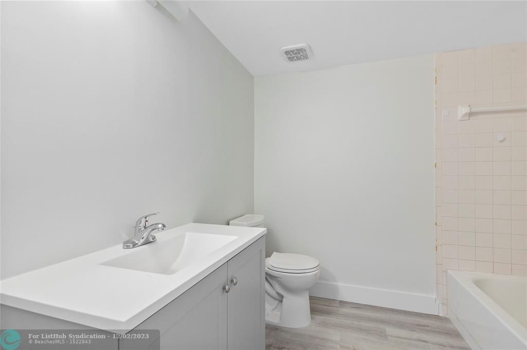 610 Gardens Dr - Photo 11