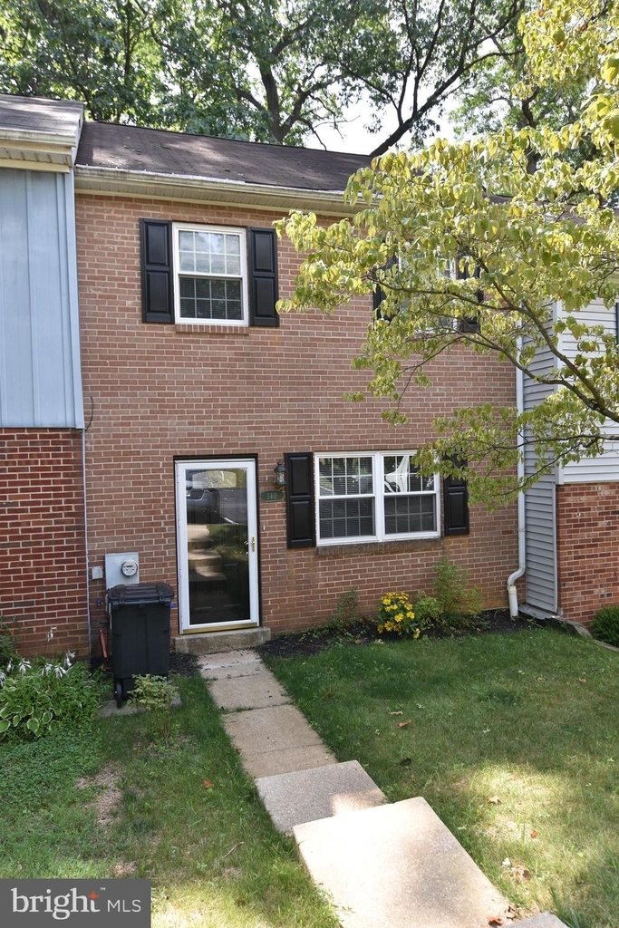 140 Denbigh Terrace - Photo 14