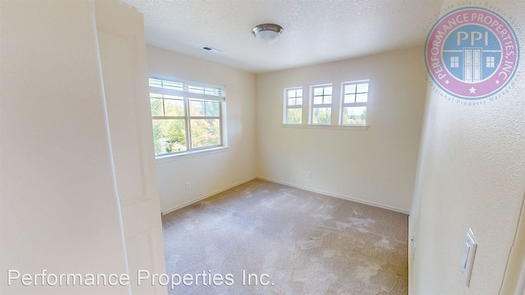 16733 Nw Milcliff Street - Photo 23