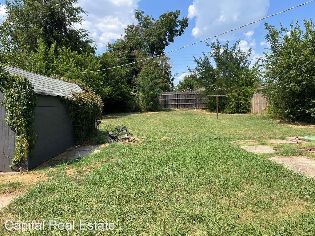 715 Nw 25th St - Photo 14