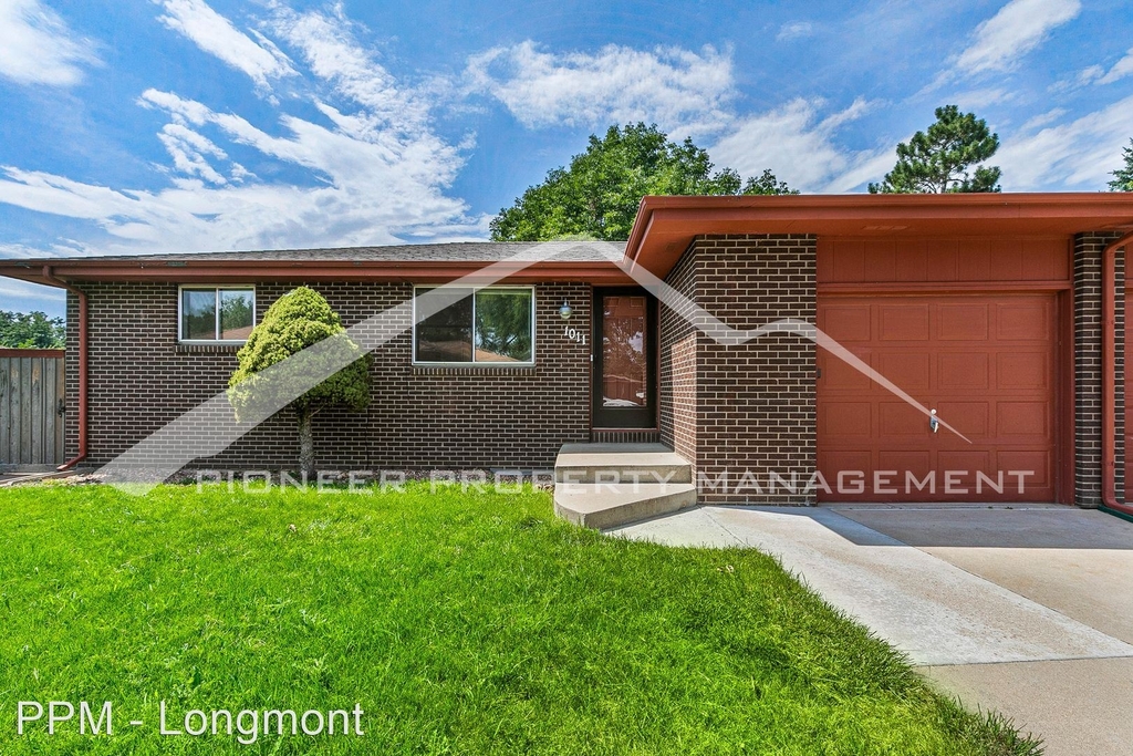 1011 Emerson Pl - Photo 0