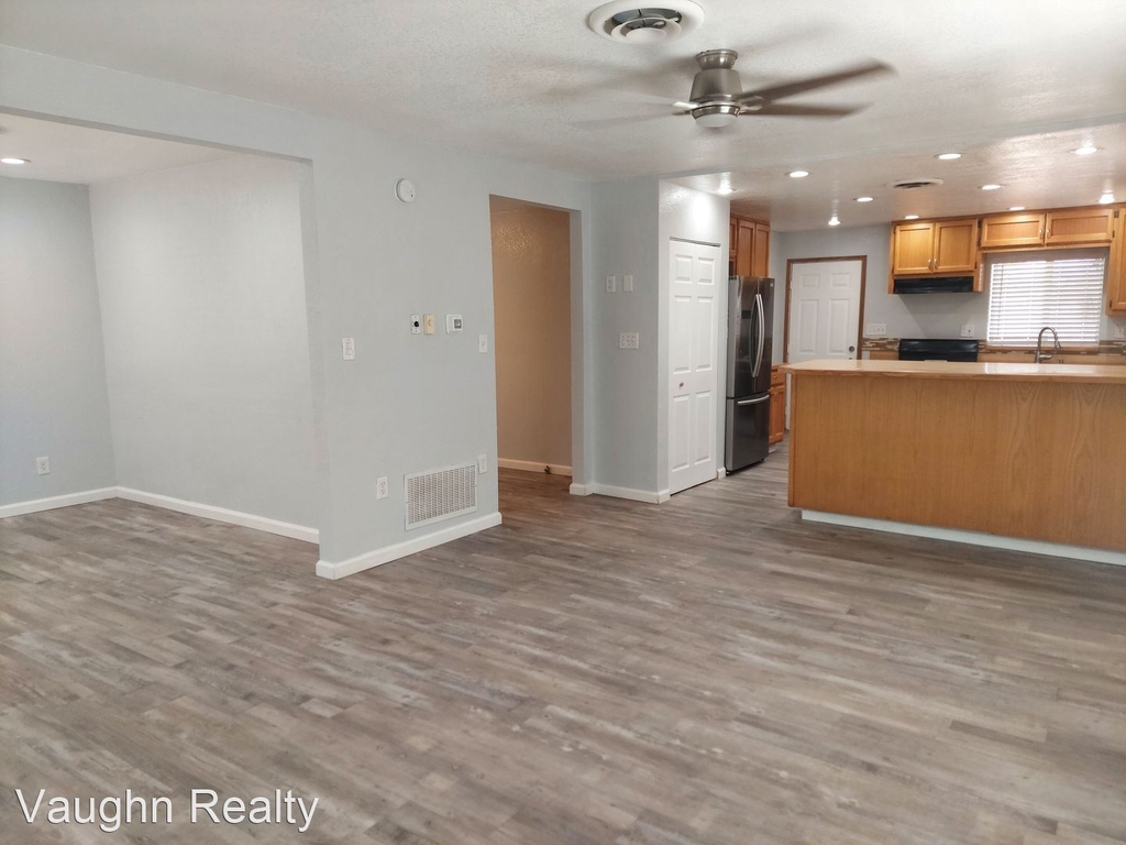 234 Panamint Ave. - Photo 1