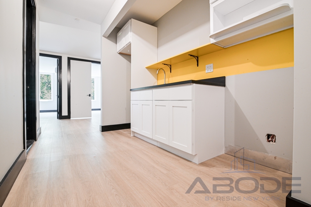 250 Winthrop Street - Photo 0