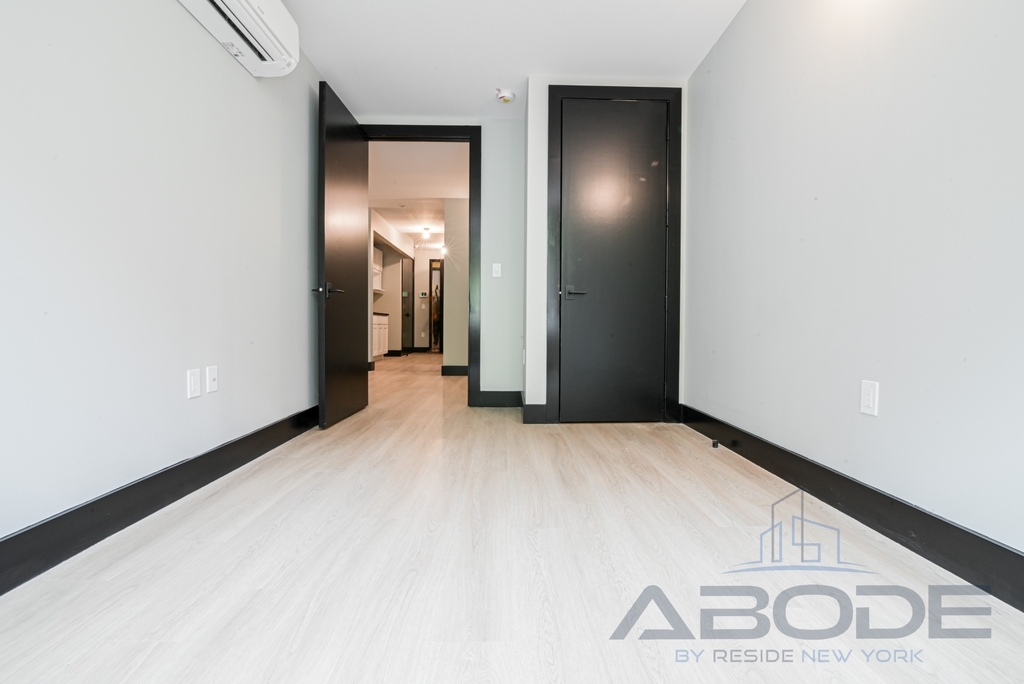 250 Winthrop Street - Photo 8