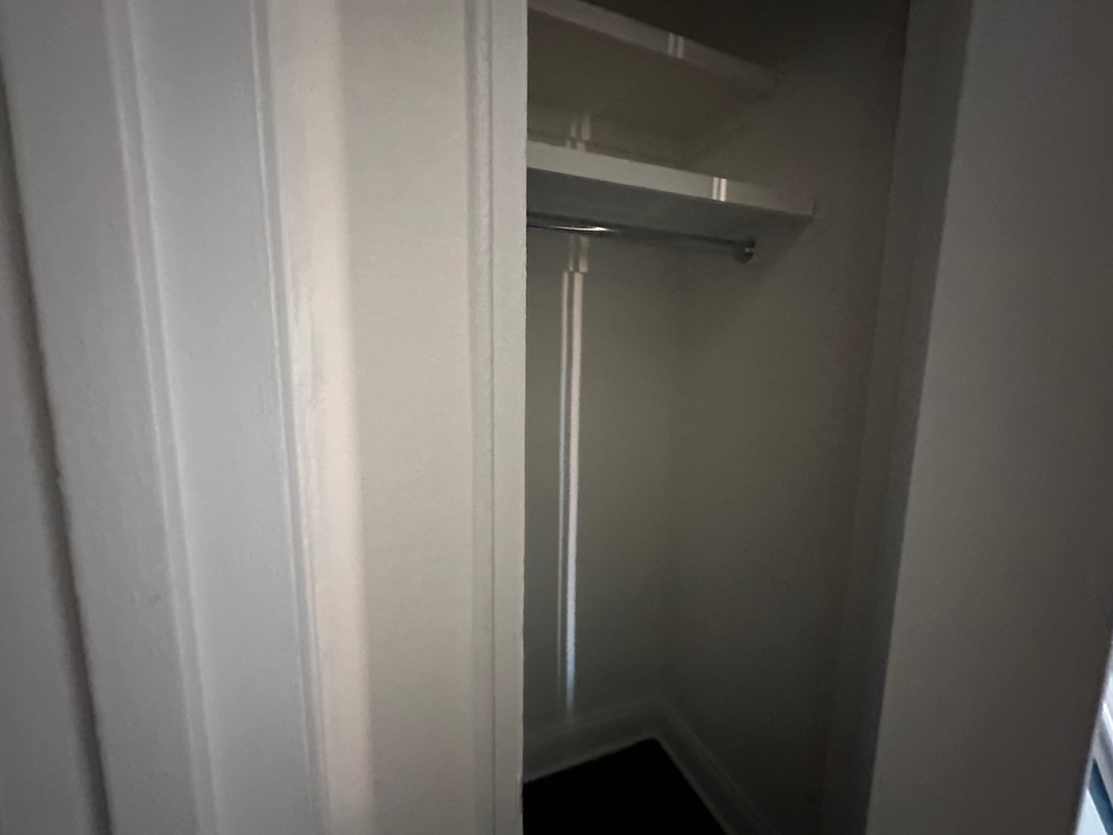 165 East 35th Street - Photo 4