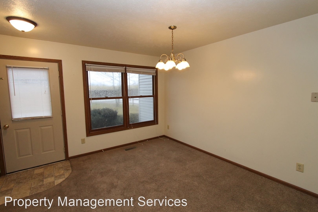 815 W Wilden Avenue - Photo 2