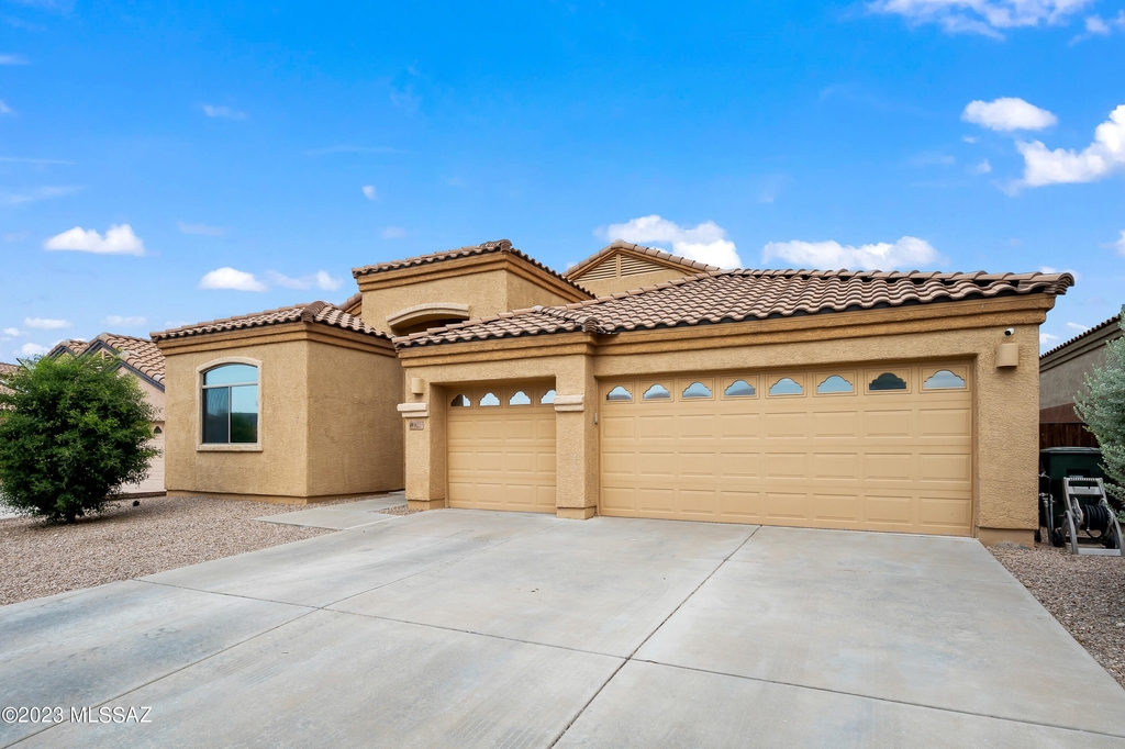 9223 S Tree House Lane - Photo 1