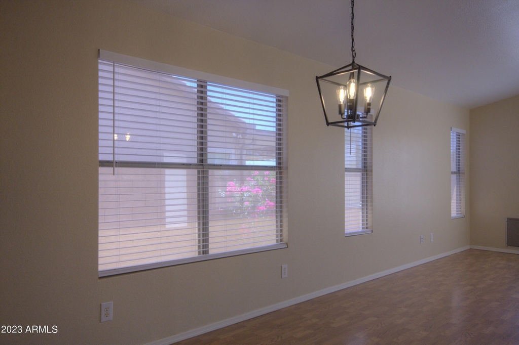 20732 N 100th Lane - Photo 5