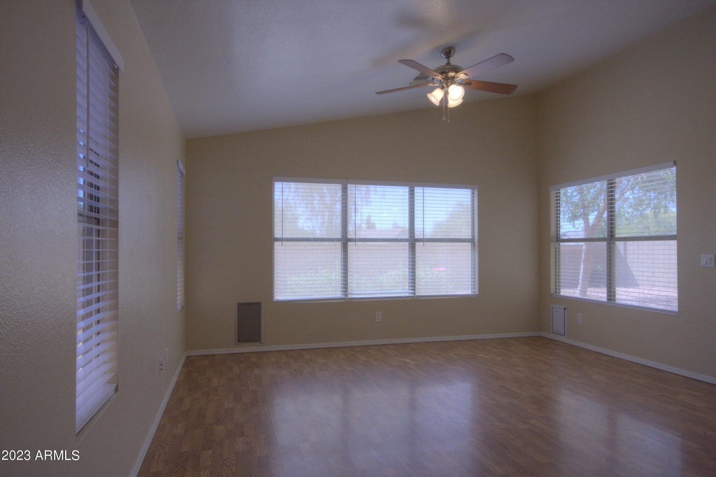 20732 N 100th Lane - Photo 4