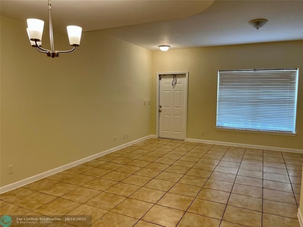 9865 Nw 56th Pl - Photo 2