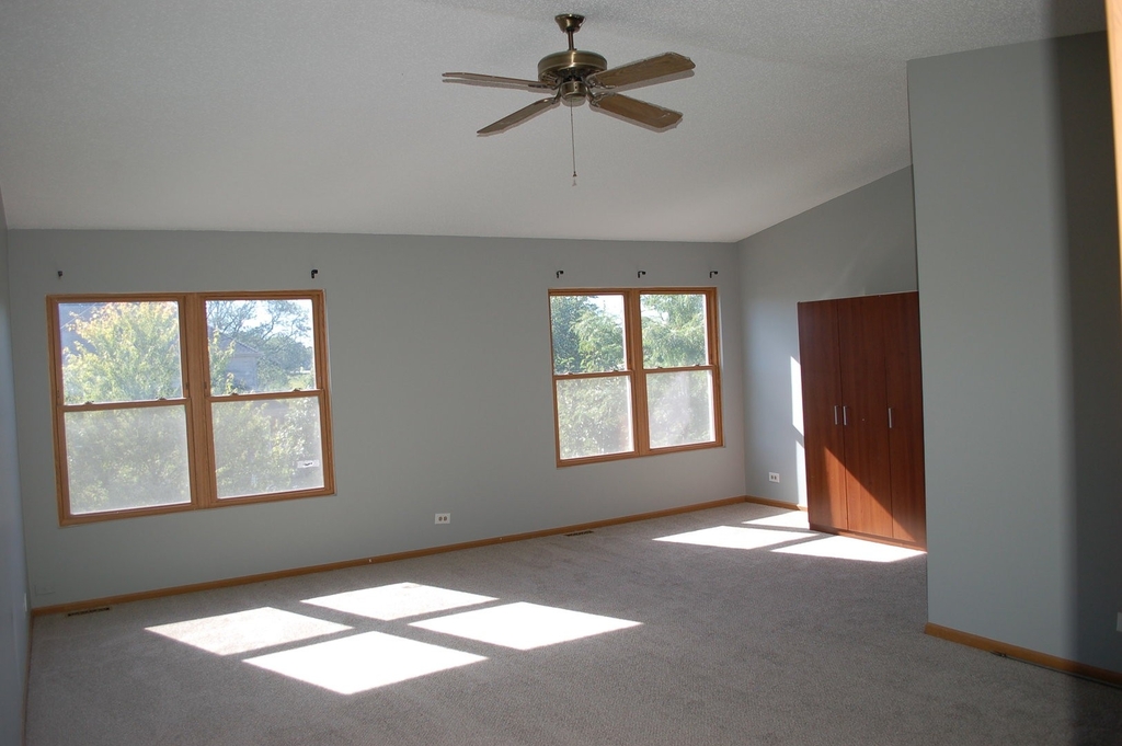 1659 Estate Circle - Photo 10