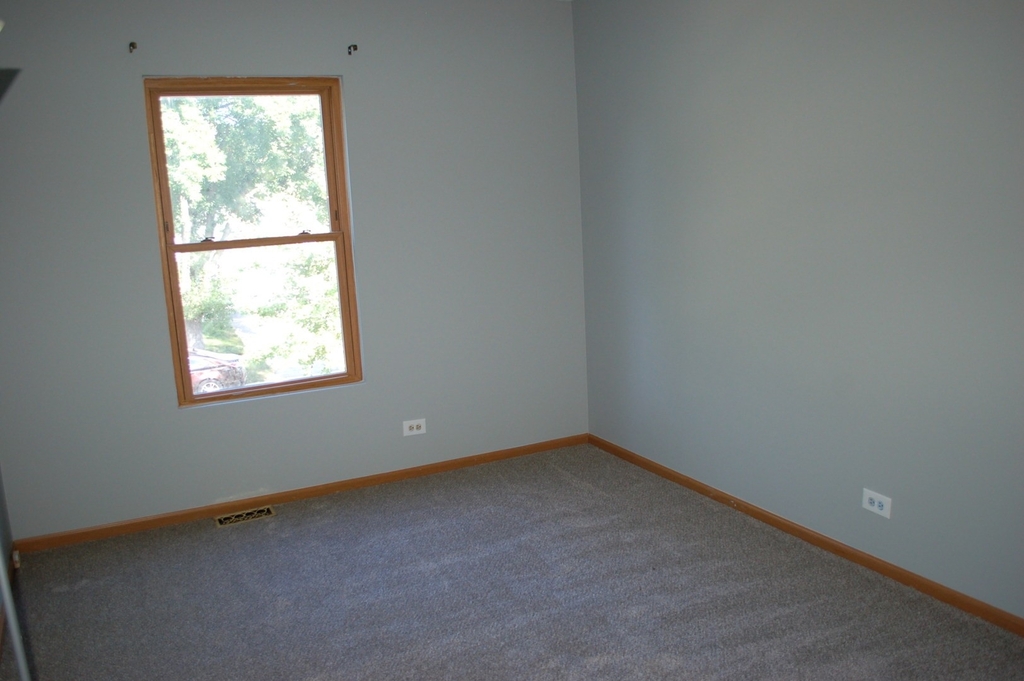 1659 Estate Circle - Photo 16