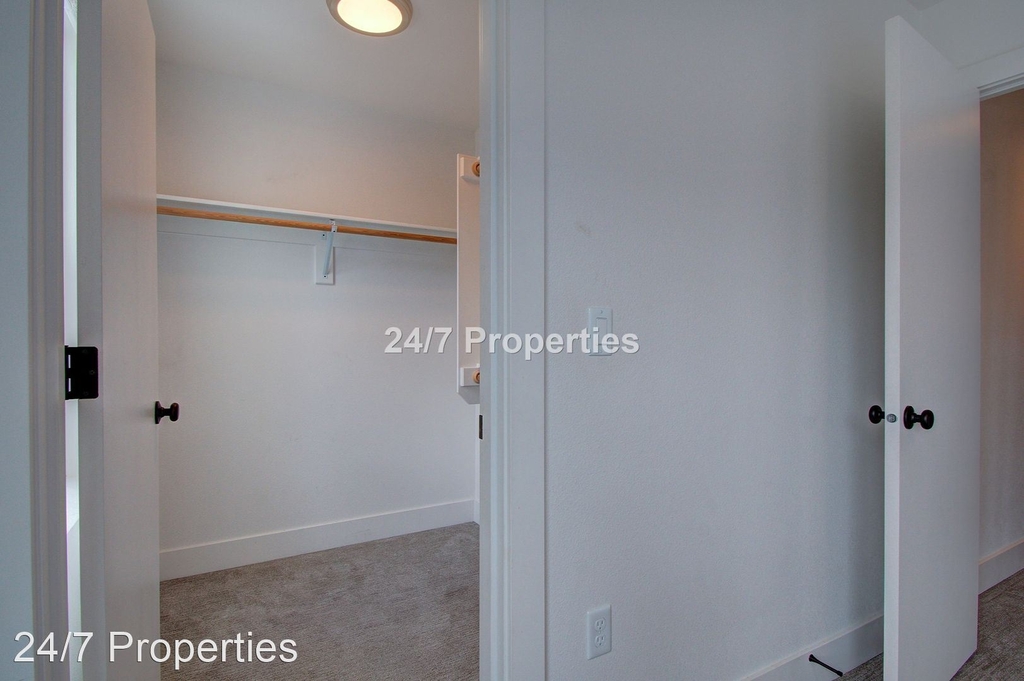 6385 Se 84th Ave. - Photo 24