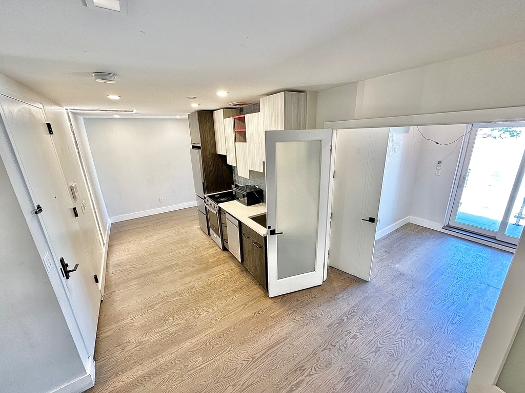 334 Evergreen Avenue - Photo 13