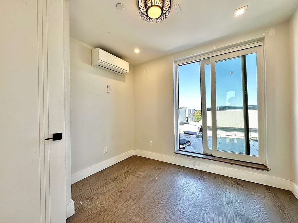 334 Evergreen Avenue - Photo 14