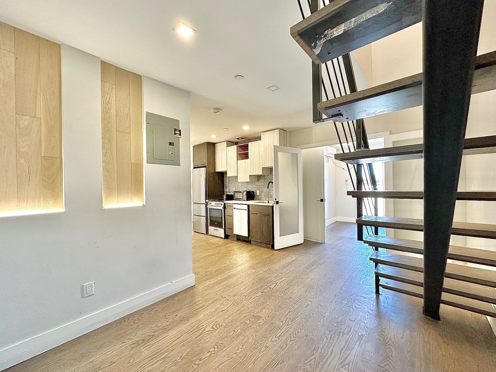 334 Evergreen Avenue - Photo 7