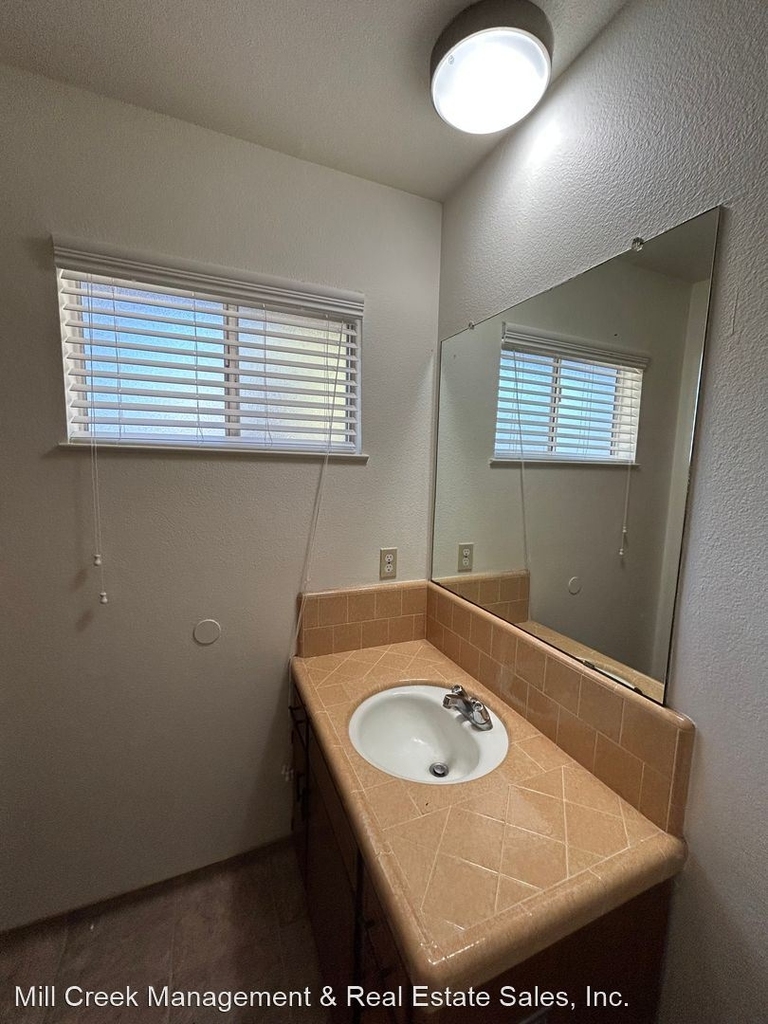 5230 W. San Joaquin - Photo 5