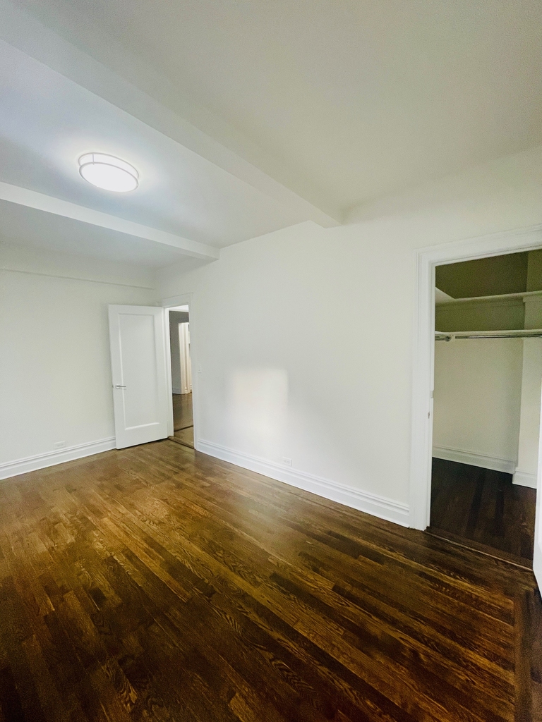156 East 37th Street, 4D - Photo 7