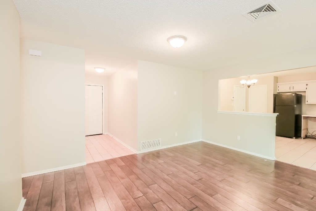 1435 Homeland Avenue - Photo 2