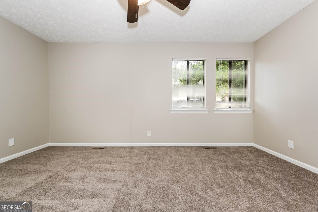 6680 Woodfield - Photo 9